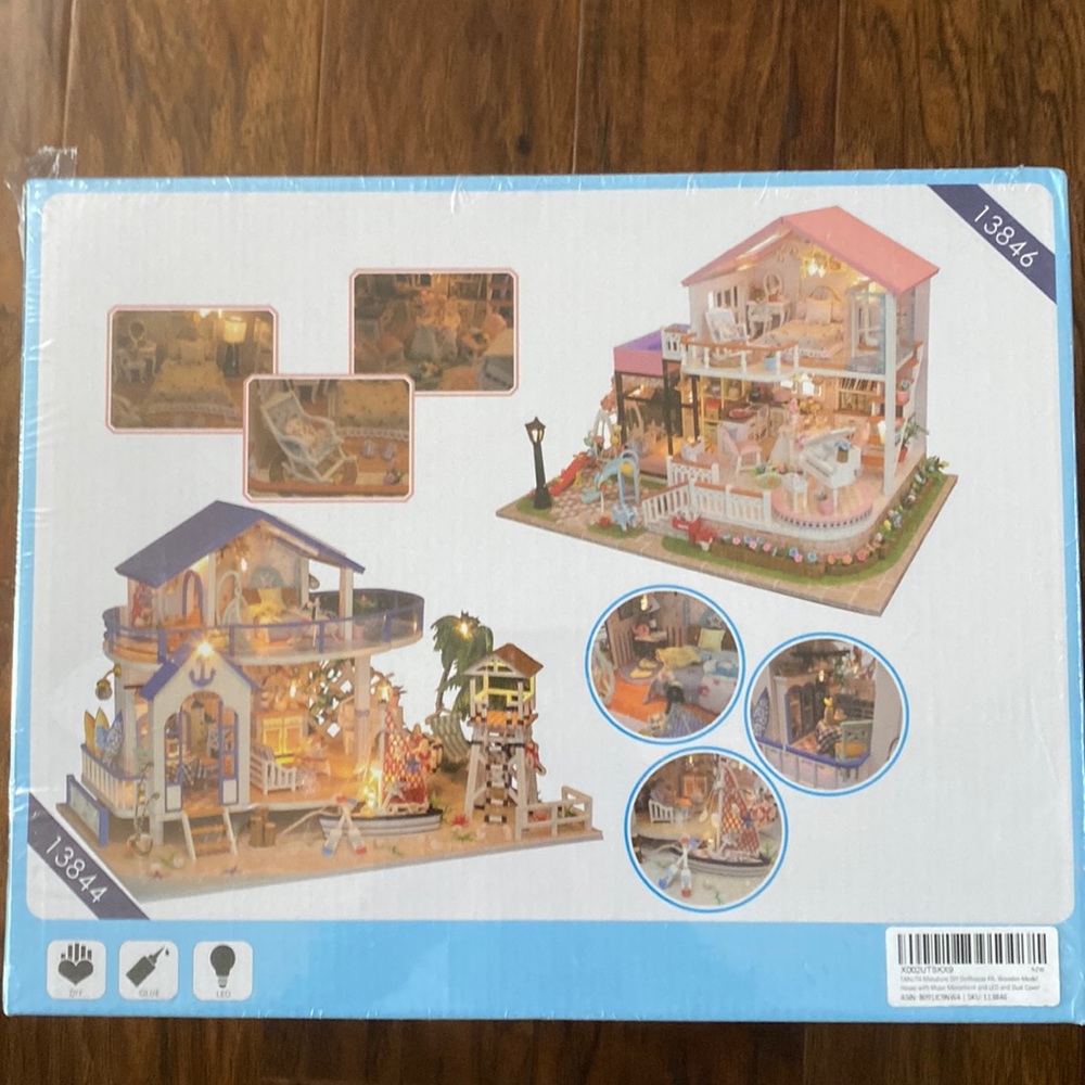 Set of three DIY miniature model houses